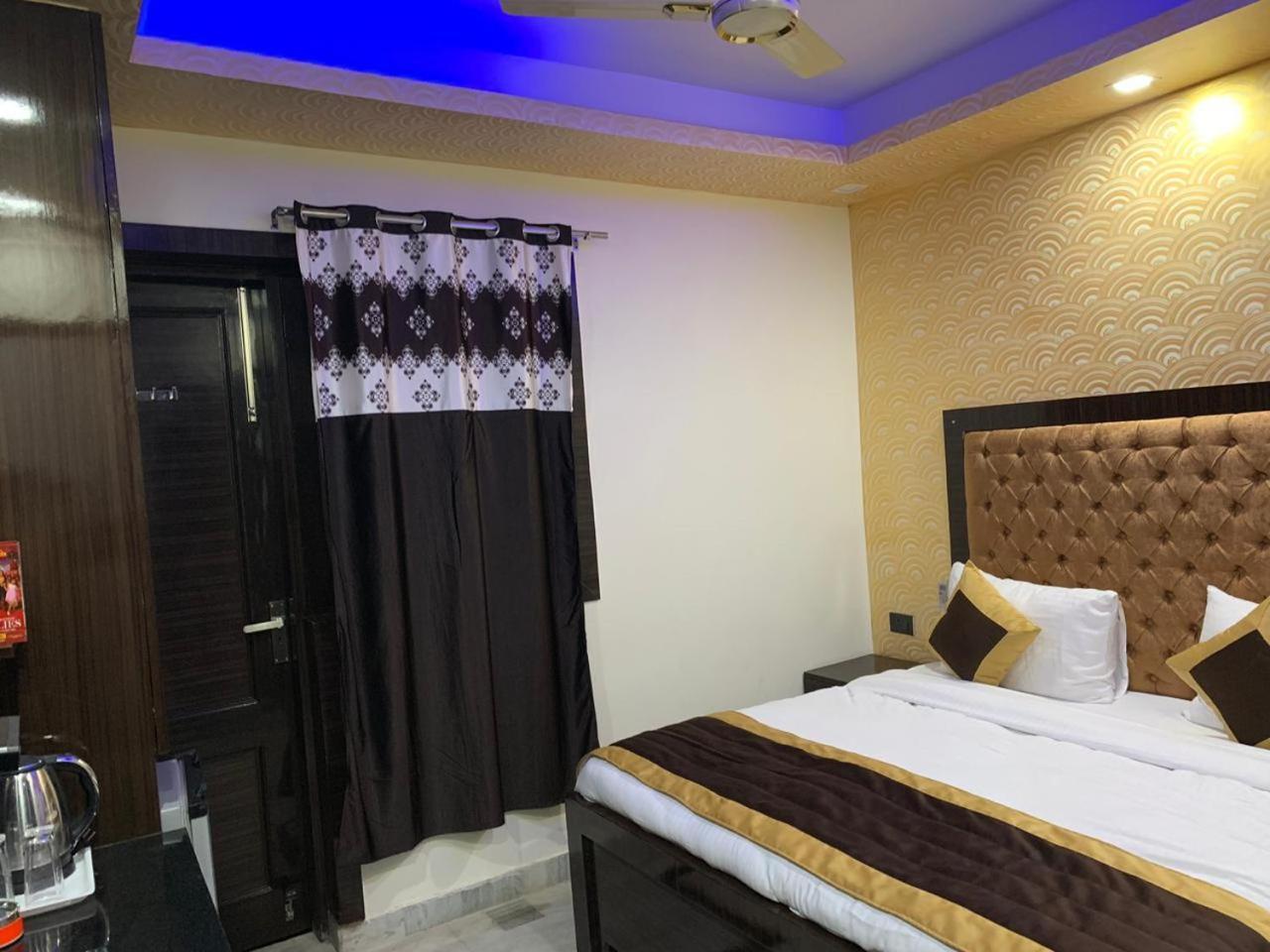 N.K. Residency Hotel Nueva Delhi Exterior foto